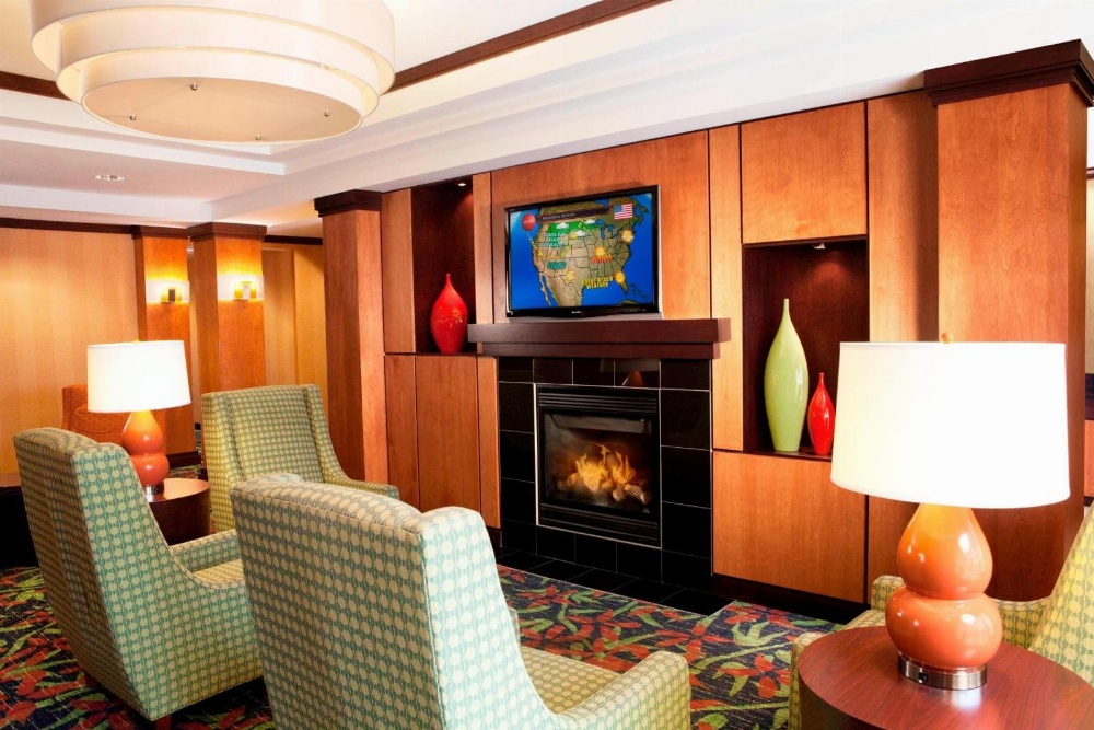 Fairfield Inn & Suites by Marriott Des Moines Airport